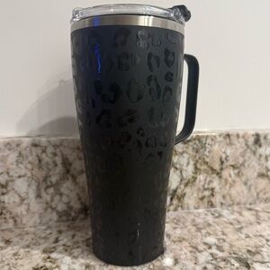 Brumate 30oz tumbler/mug - black leopard